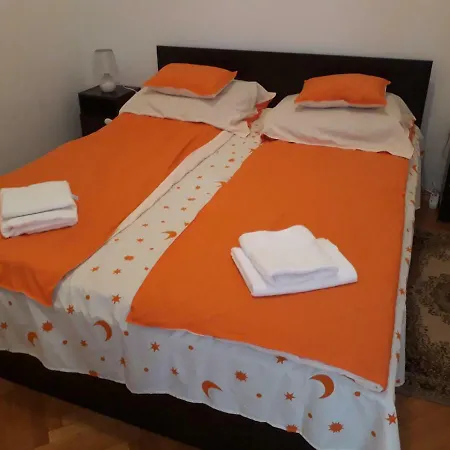 Piac Utcai 2 Guest house