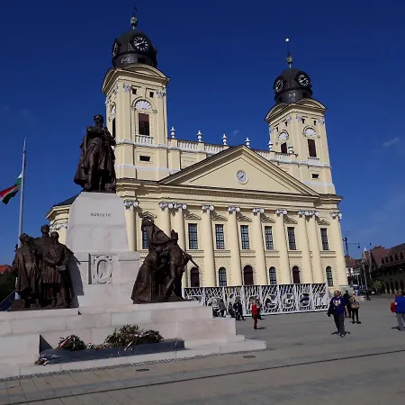 Piac Utcai 2 Casa de hóspedes Debrecen
