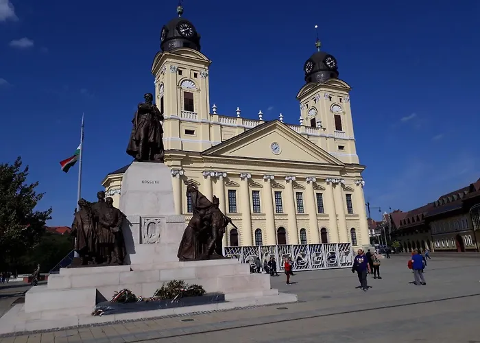 Piac Utcai 2 Pensiune Debreţin
